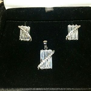Pendant and Earrings Set